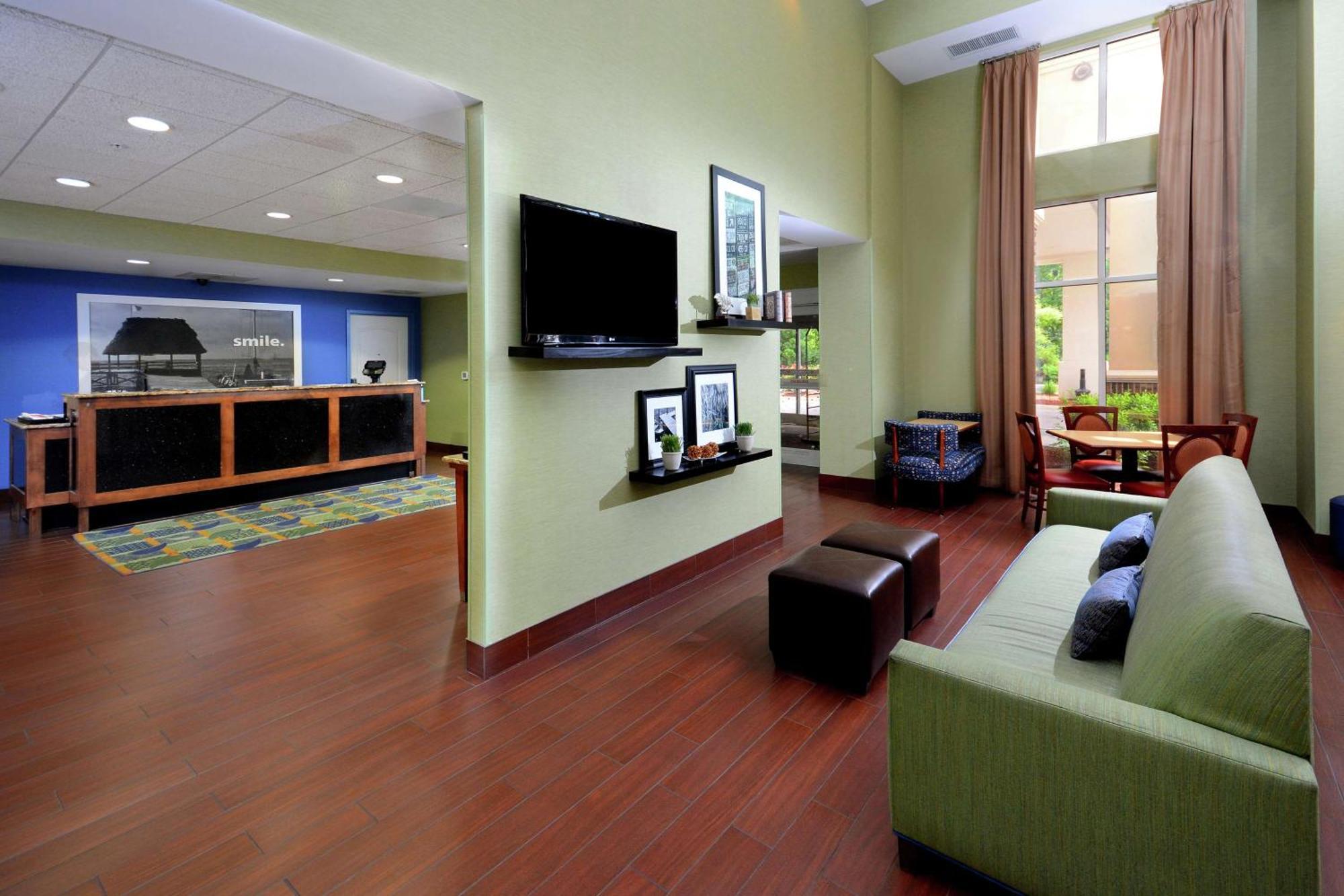 Hampton Inn & Suites Huntersville Exterior foto